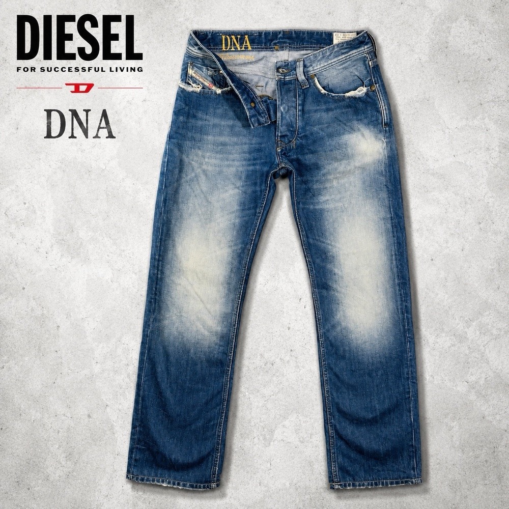 Diesel LARKEE Jeans Men 29x32 Blue Straight Leg Heavy Faded Wash DNA Denim 0880E